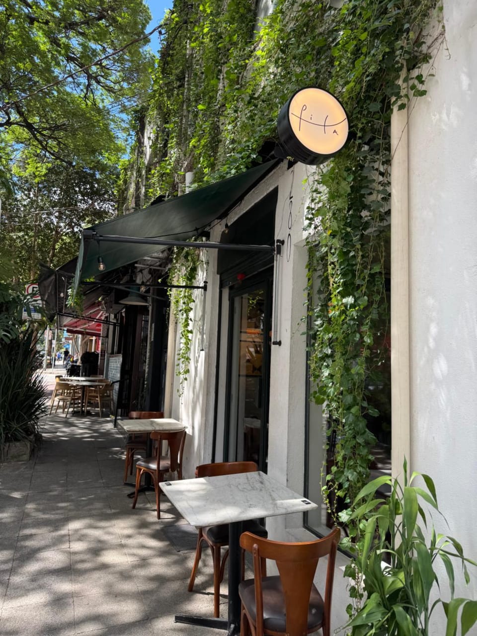 Restaurant/places to eat