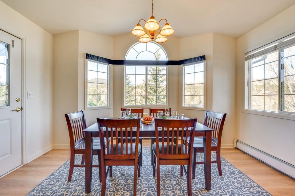 Walk to Downtown: Mountain-View Estes Escape House in Estes Park