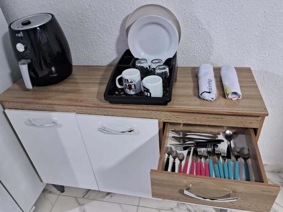 Coffee/tea facilities, Kitchen or kitchenette