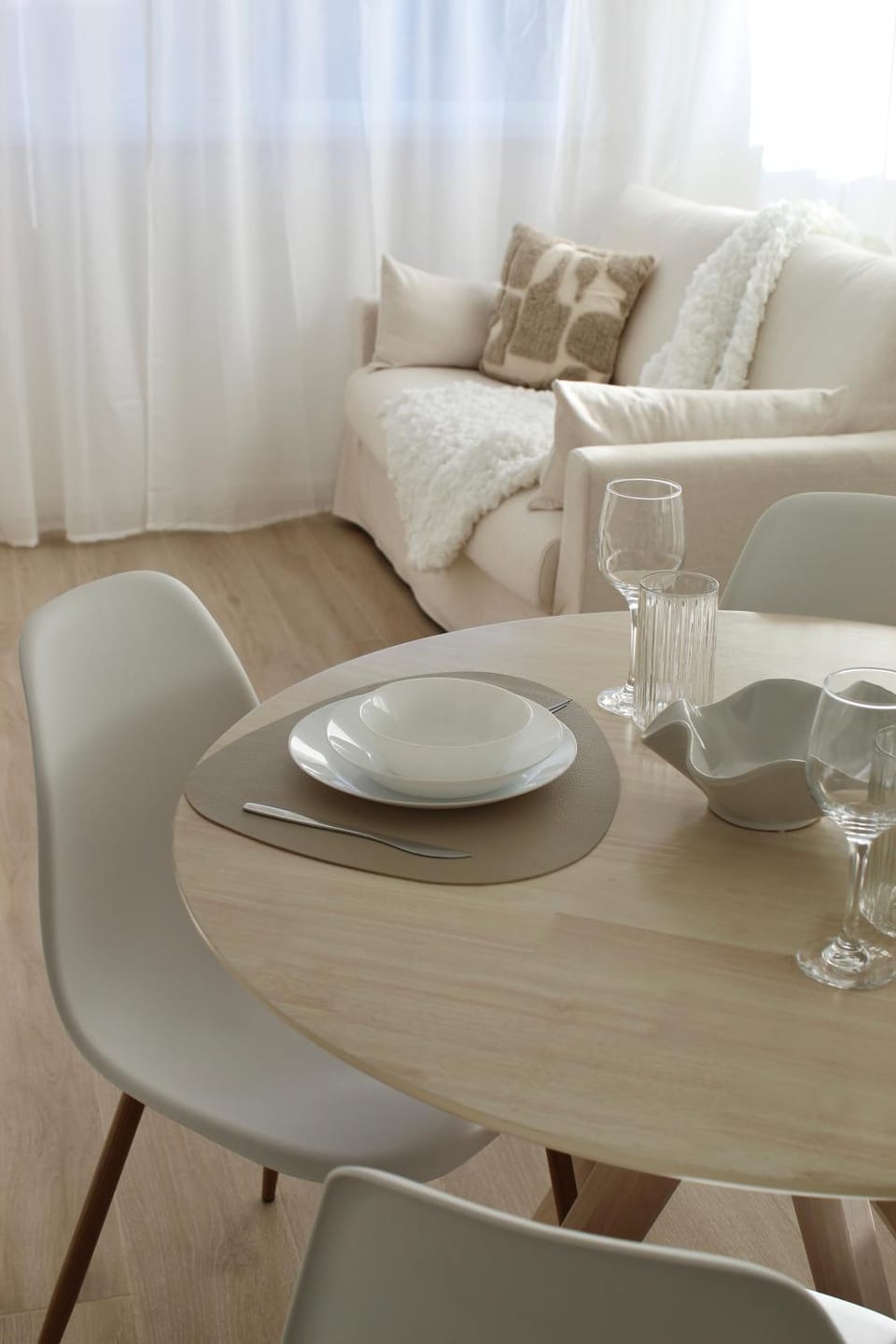 Living room, Dining area