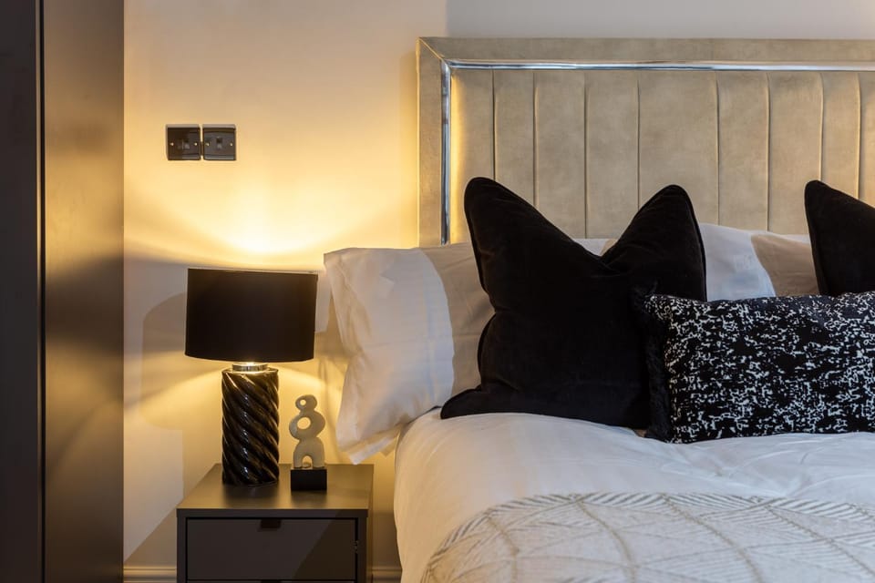 Bed, Other, Decorative detail, Bedroom