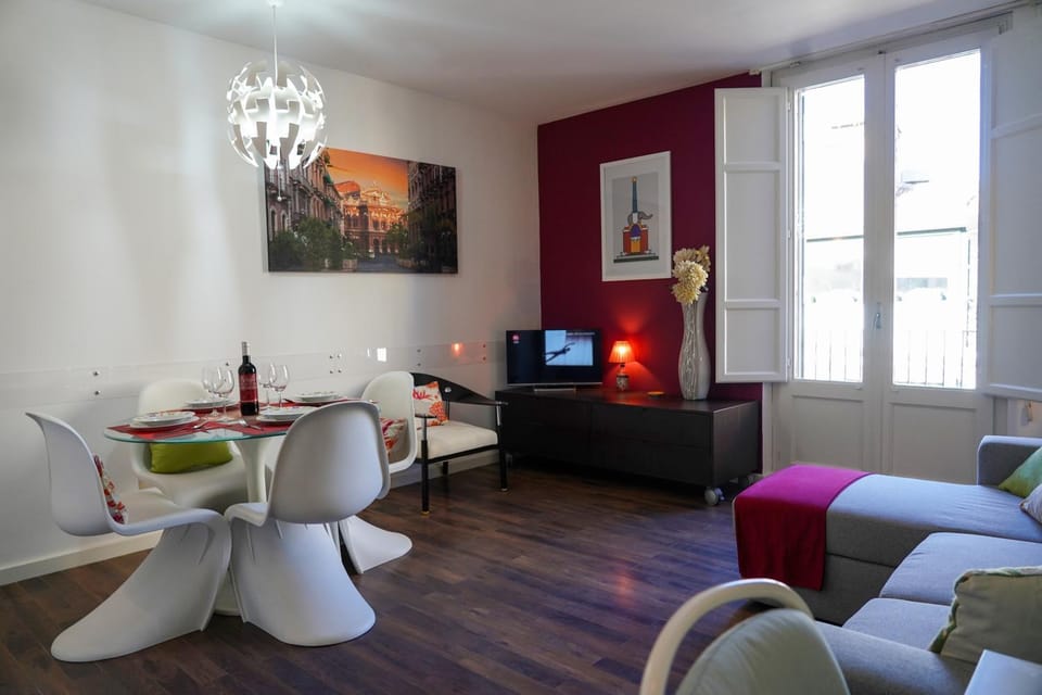 TV and multimedia, Living room, Dining area