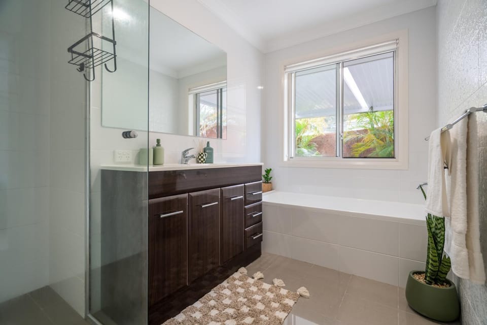 Bathroom, Bath