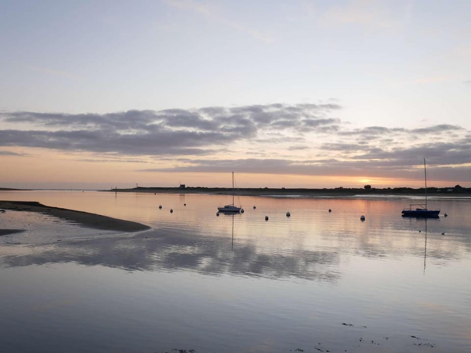 Étel - Bel appartement 2 pièces avec balcon, proche des plages et commerces - FR-1-479-201 Apartment in Étel