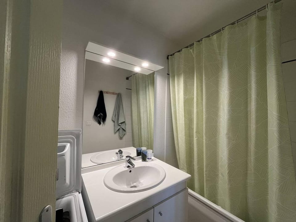 Charmant appartement avec 2 chambres à Cauterets - FR-1-812-127 Apartment in Cauterets