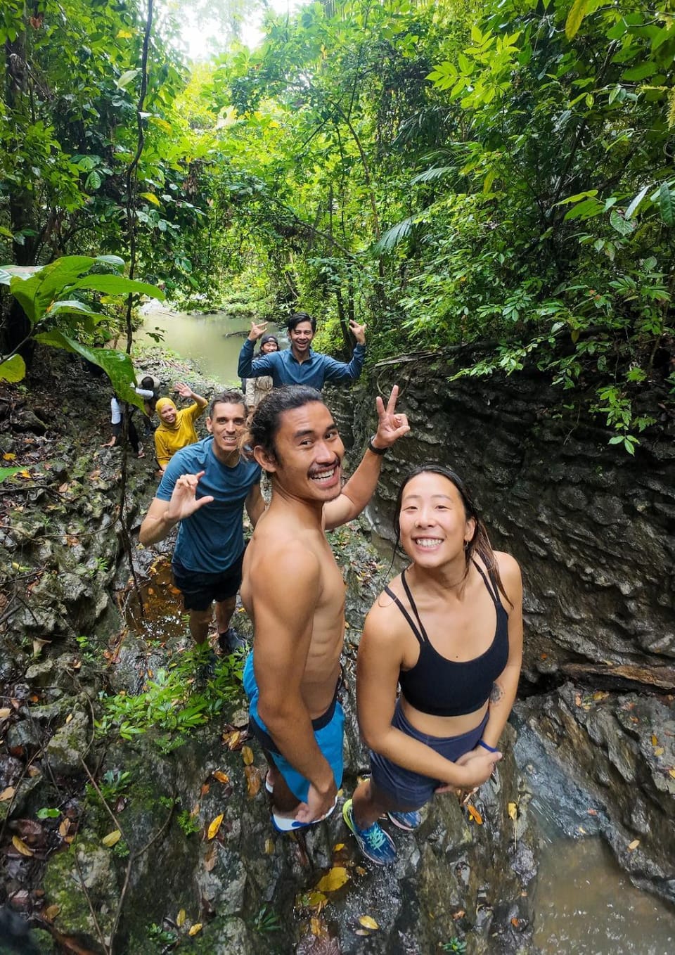 Nearby landmark, People, Natural landscape, group of guests