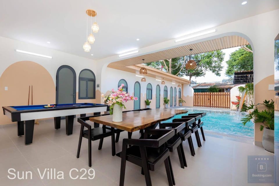 Shower, Patio, Restaurant/places to eat, BBQ facilities, Place of worship, Steam room, Bathroom, Living room, Lobby or reception, Bedroom, Pool view, Swimming pool, Breakfast, Breakfast, sunbed, kitchen