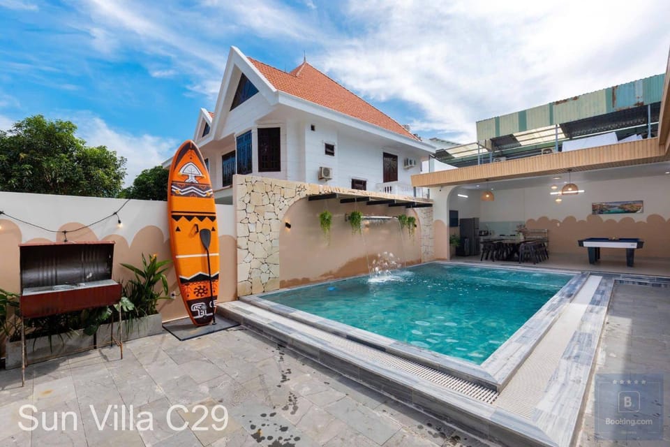 Property building, Day, Spa and wellness centre/facilities, Pool view, Swimming pool, sunbed