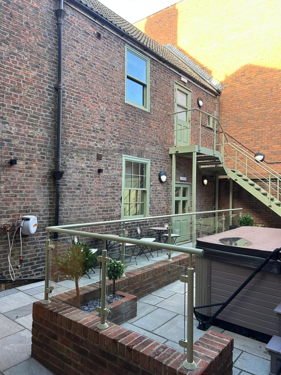 Town Centre Apartments with Spa Apartment in Morpeth