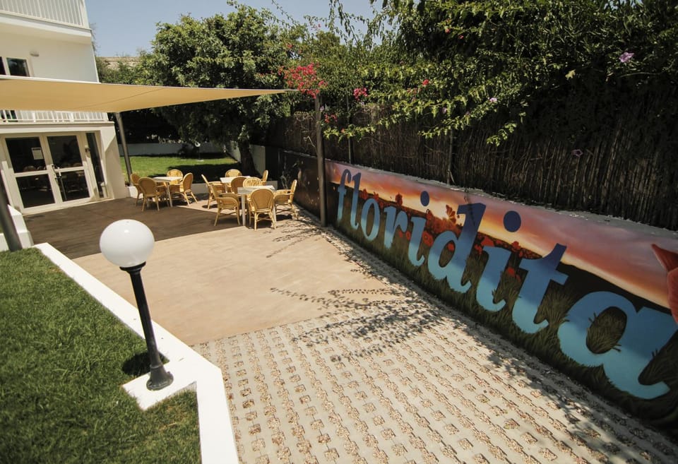 Lounge or bar