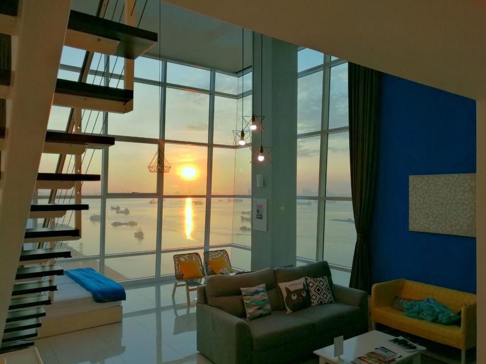 Urban Suites by Comfy Penang Apartment in George Town