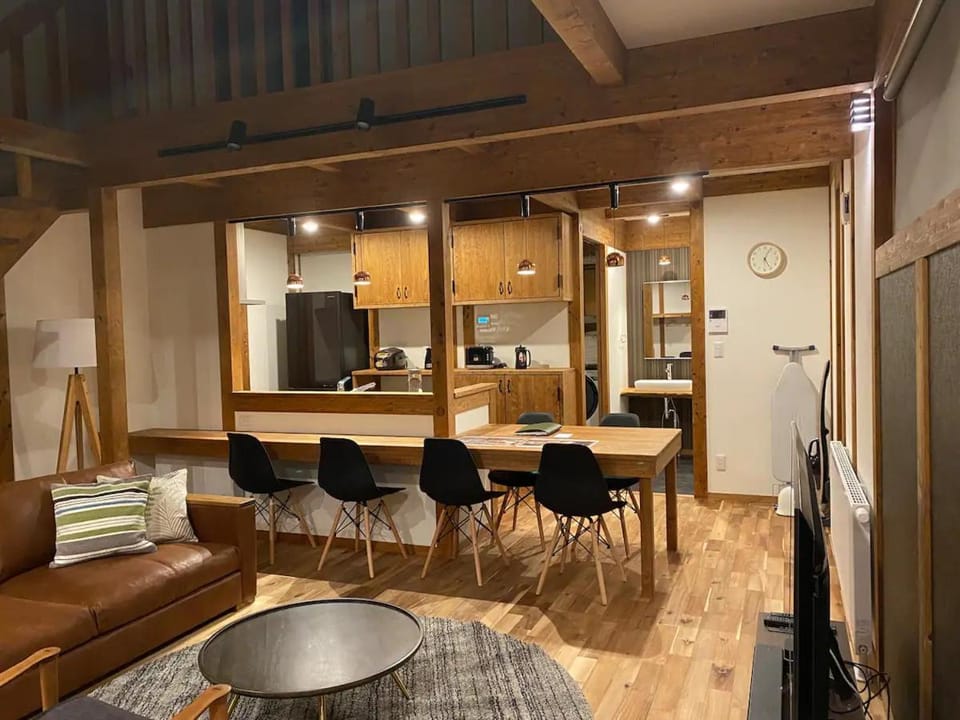 Kitchen or kitchenette, Living room, Dining area