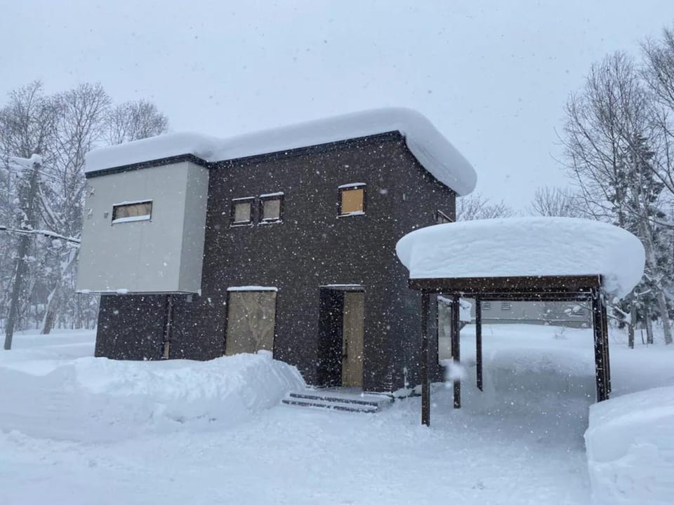 Property building, Winter