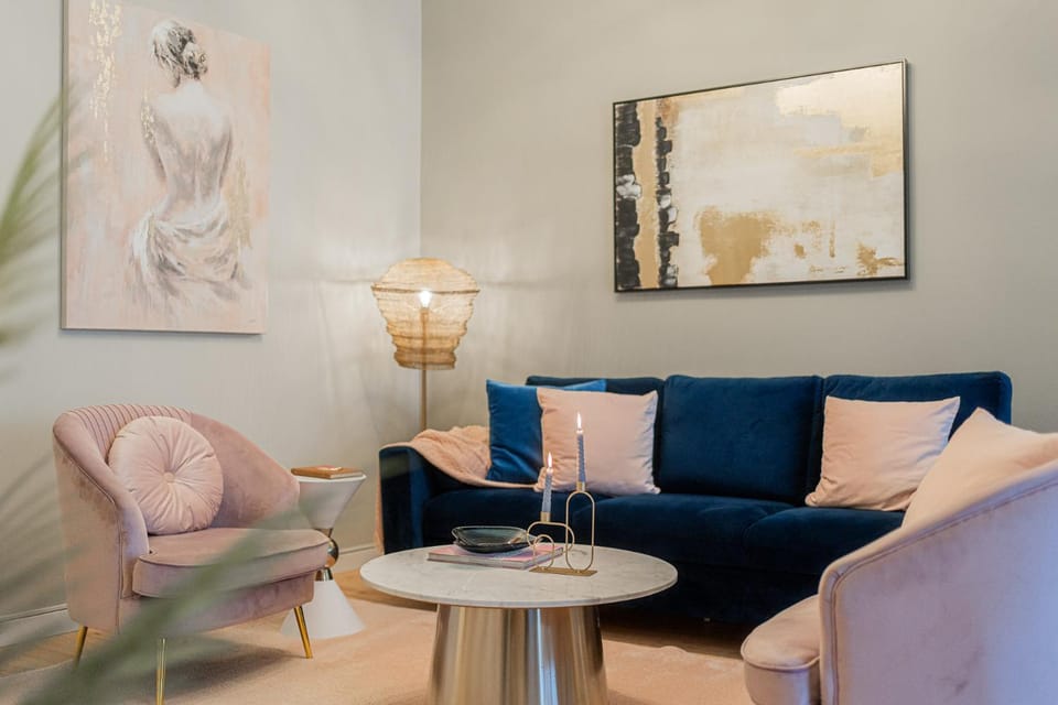 Living room, Decorative detail, Seating area
