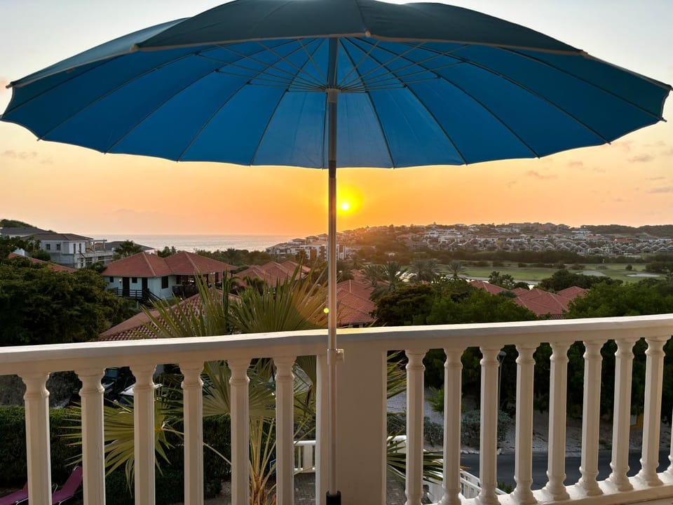View (from property/room), Balcony/Terrace, Sunset