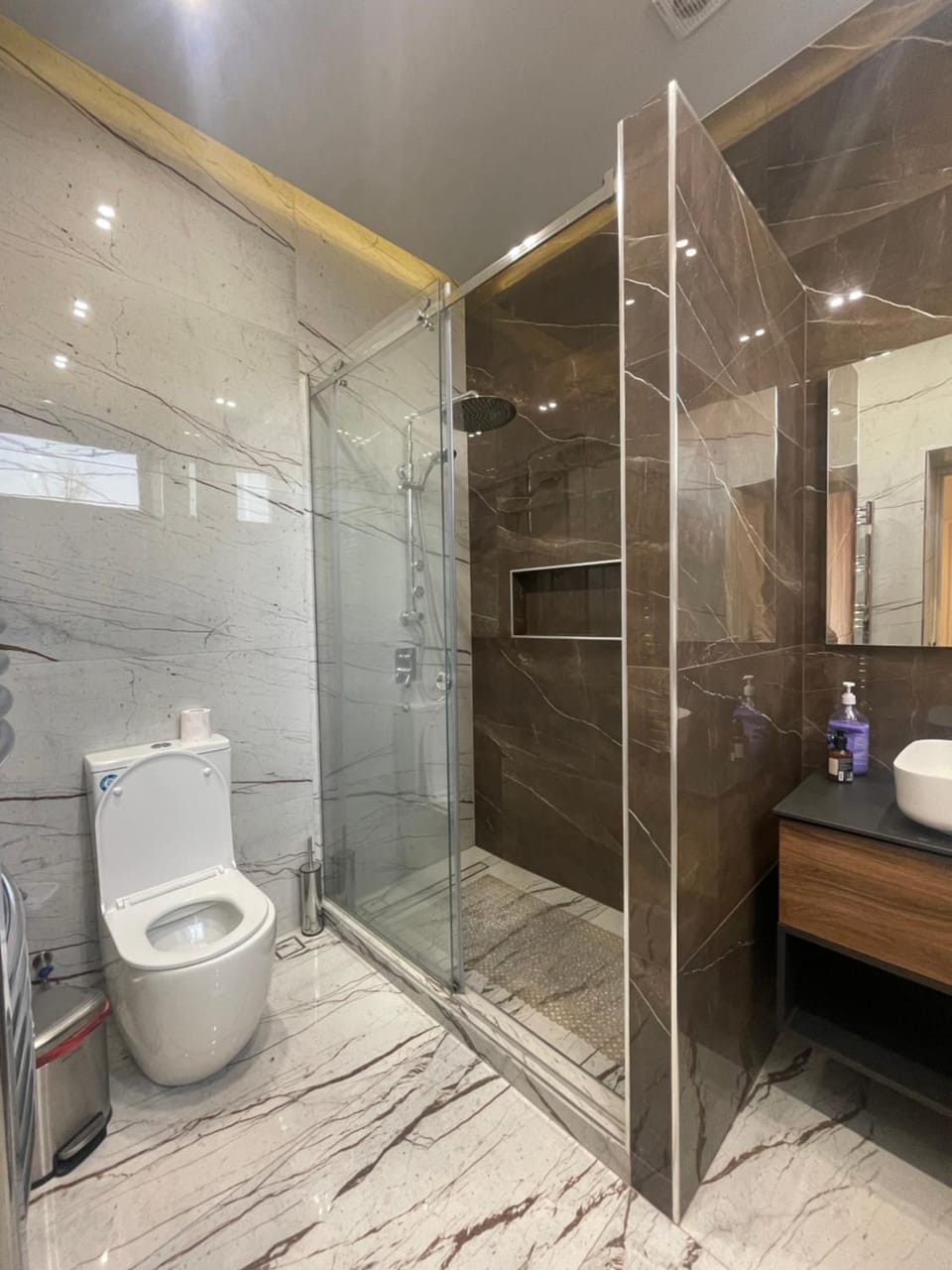 Shower, Toilet, Bathroom