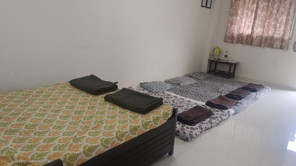 Malhar Home Stay Bed and Breakfast in Maharashtra