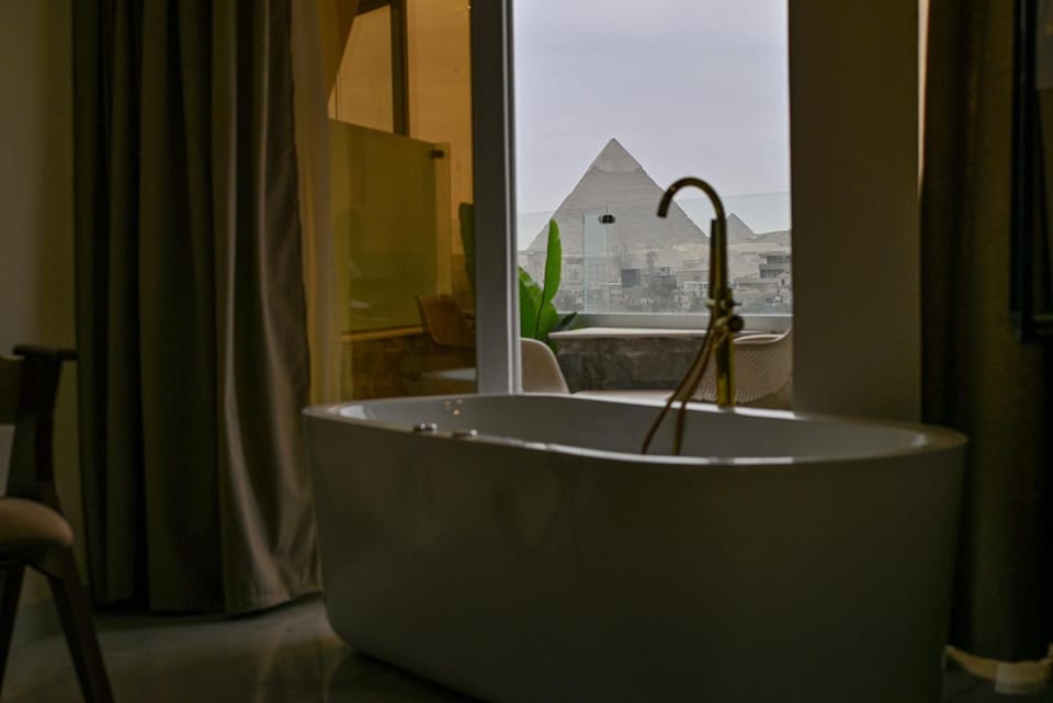 Natural landscape, Hot Tub, Bathroom, Bath