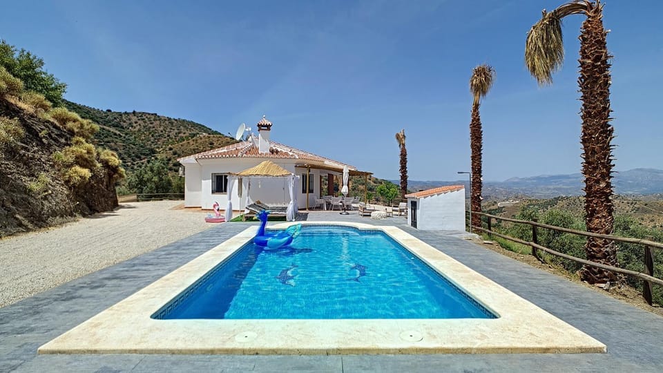 Property building, Pool view