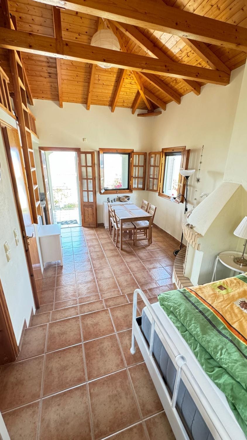 Villa OCHRA - schöner Balkon mit Meerblick Apartment in Messenia