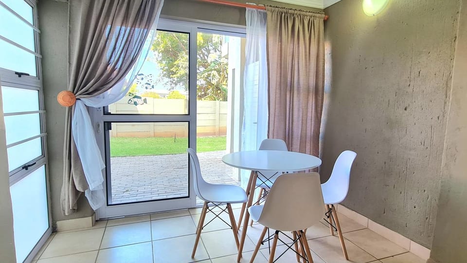 Balcony/Terrace, Seating area