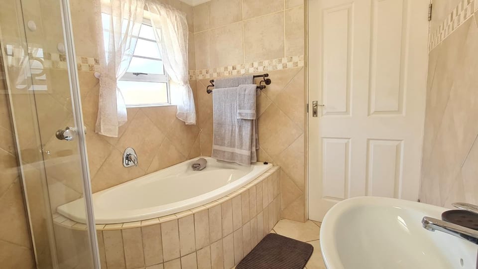 Shower, Bathroom, Bath, towels