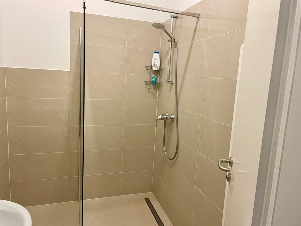 Cosy Apartment with Terrace & Free Parking Apartment in Vienna