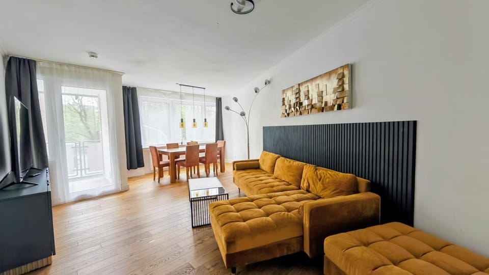 3 Room Downtown Apartment Bilk Apartment in Neuss