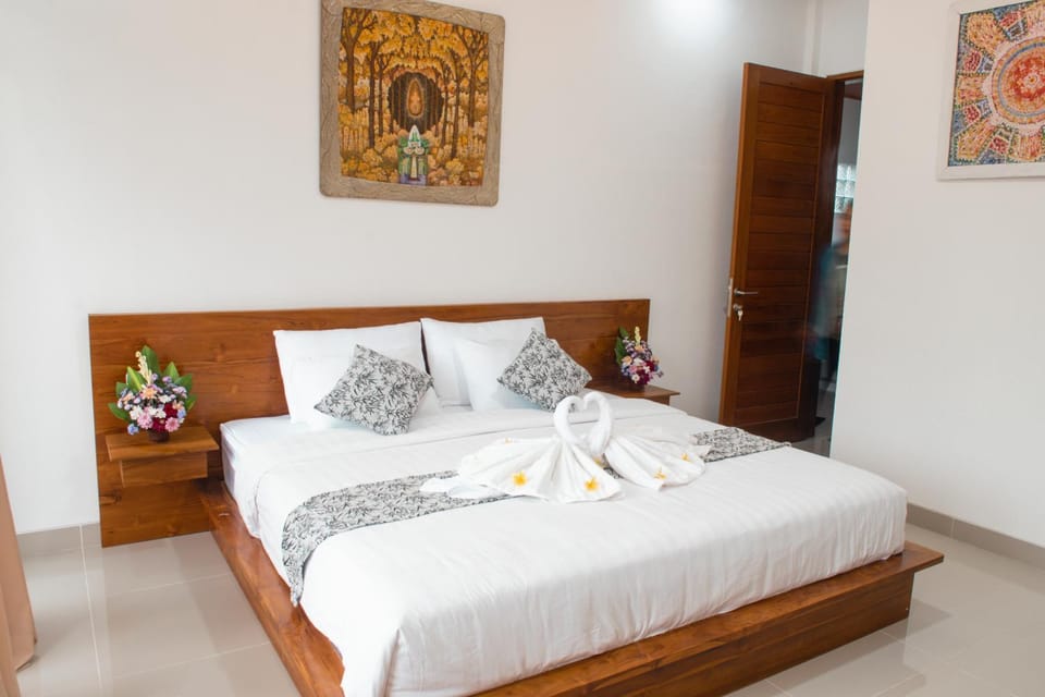Bedroom, towels