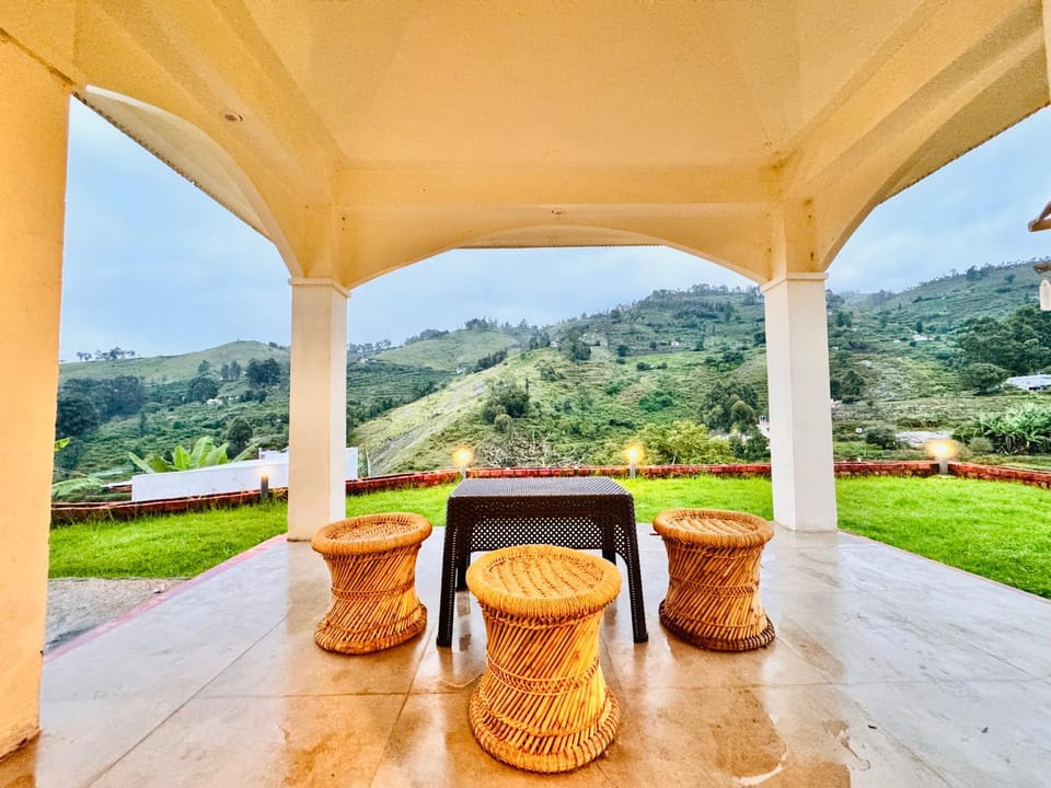 View (from property/room), Seating area, Mountain view
