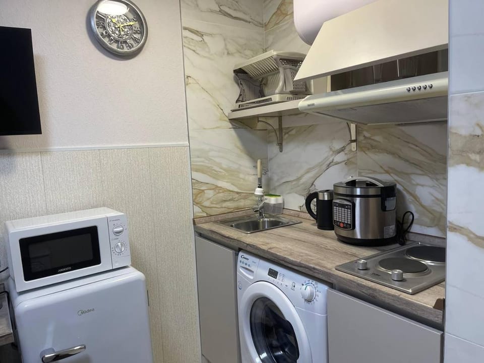 Kitchen or kitchenette, stove