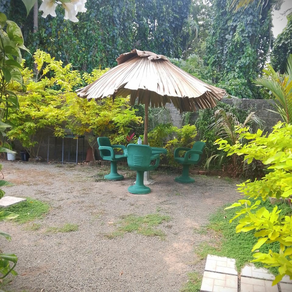 Abi Inn Bed and Breakfast in Mirissa