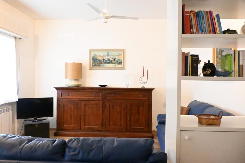 Senigallia, ampio trilocale con terrazzo - SE061 Apartment in Senigallia