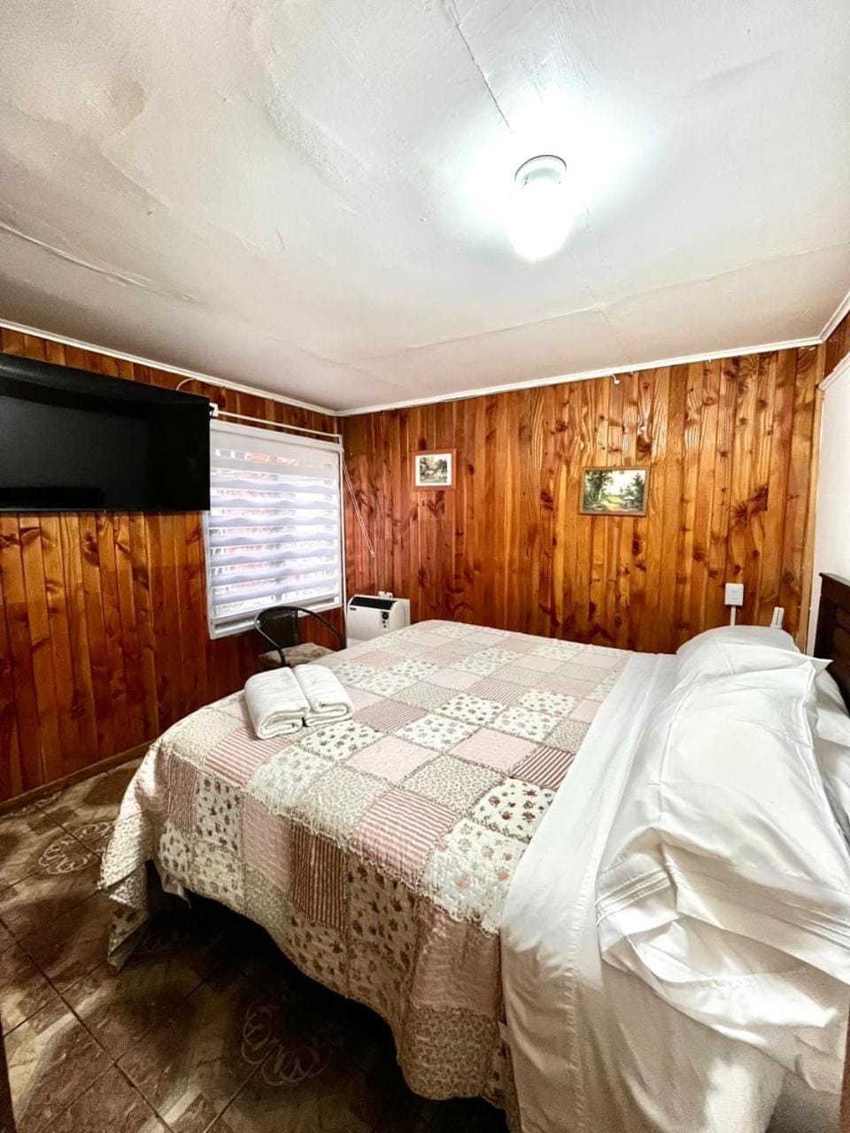 Hostal Las Heras Bed and Breakfast in Temuco