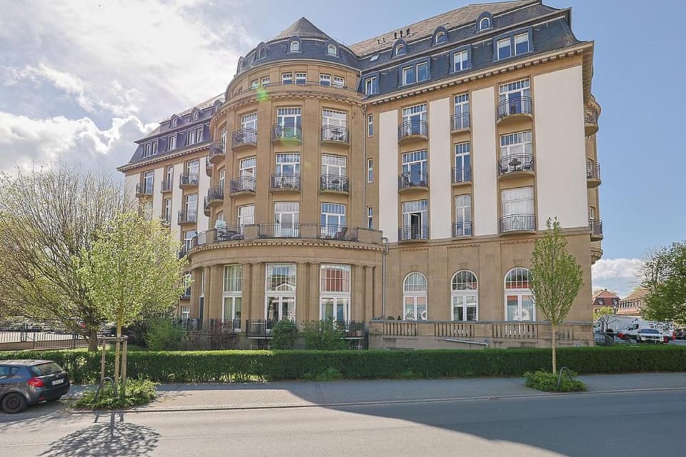 Property building, Street view