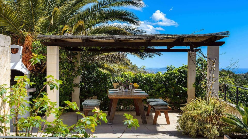 Patio, Day, Natural landscape, Garden, View (from property/room), Balcony/Terrace, Dining area, Garden view, Sea view