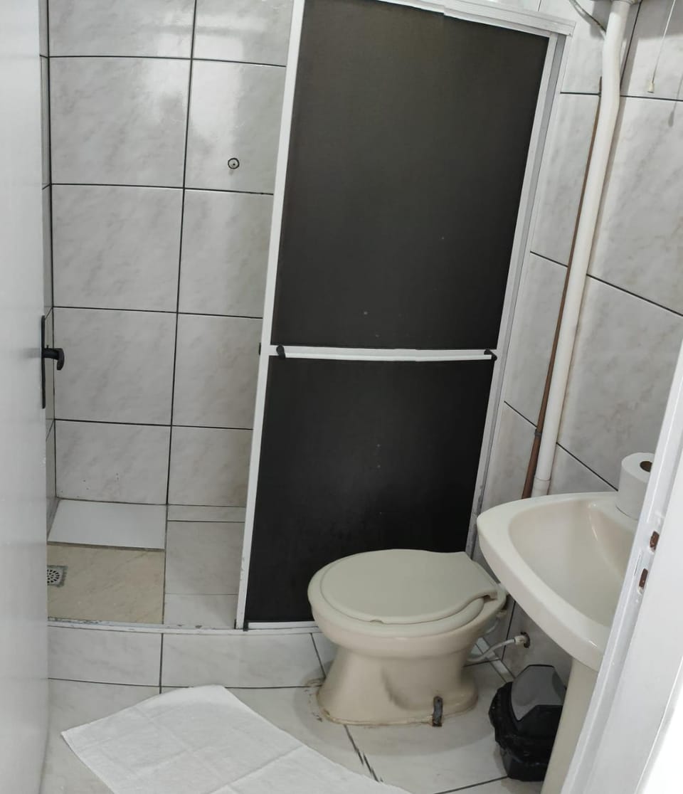 Toilet, Bathroom, TV and multimedia