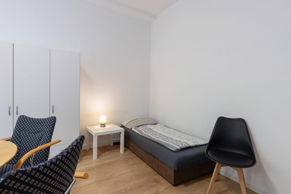 FLEX Aparts - große, möblierte 3-Raum Wohnung in Zwickau Apartment in Zwickau