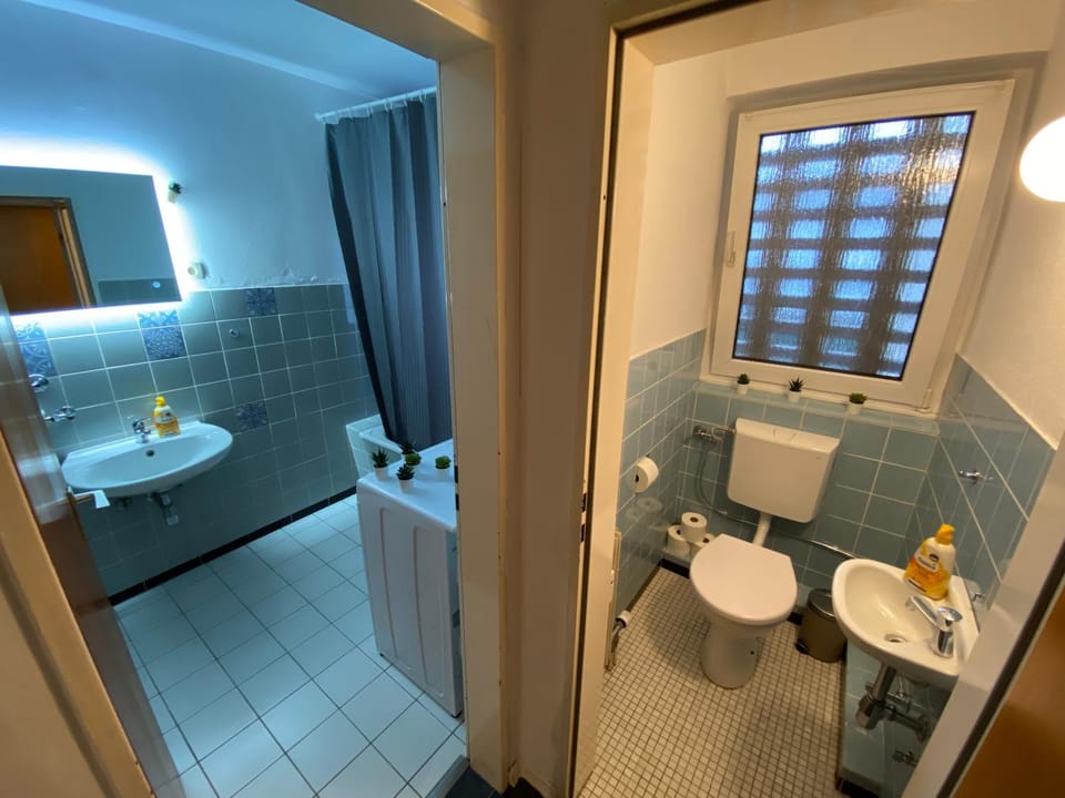 Shower, Toilet, Bathroom