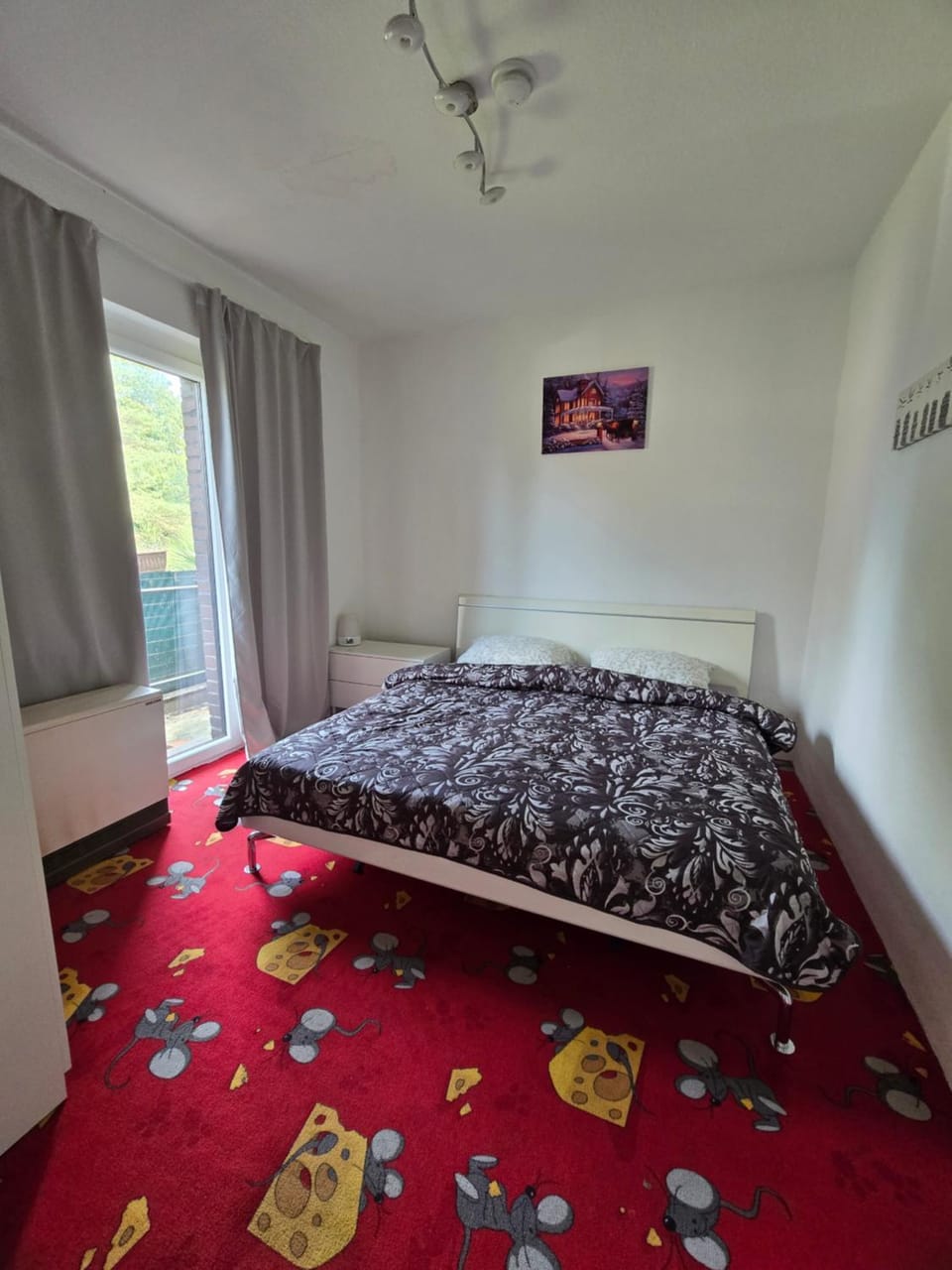Bed, Bedroom