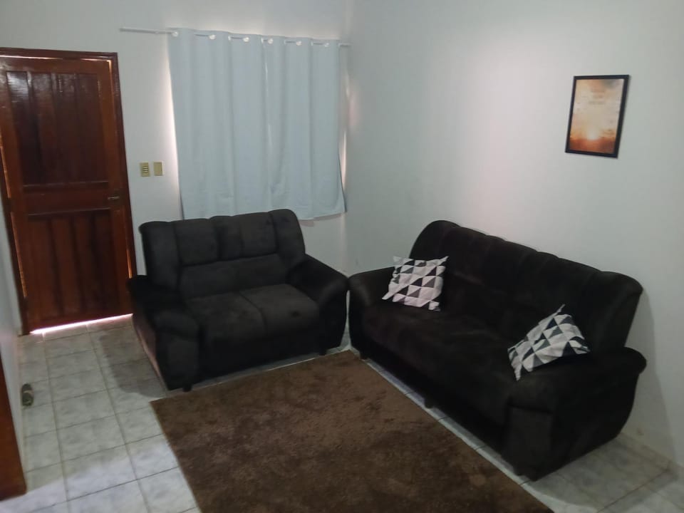 casa de temporada Império 1 House in Olímpia
