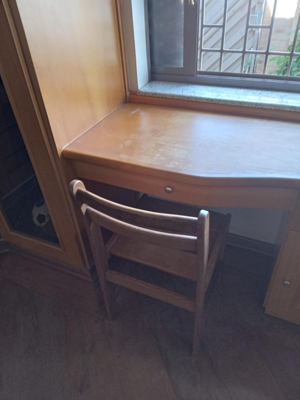 Bedroom, furniture