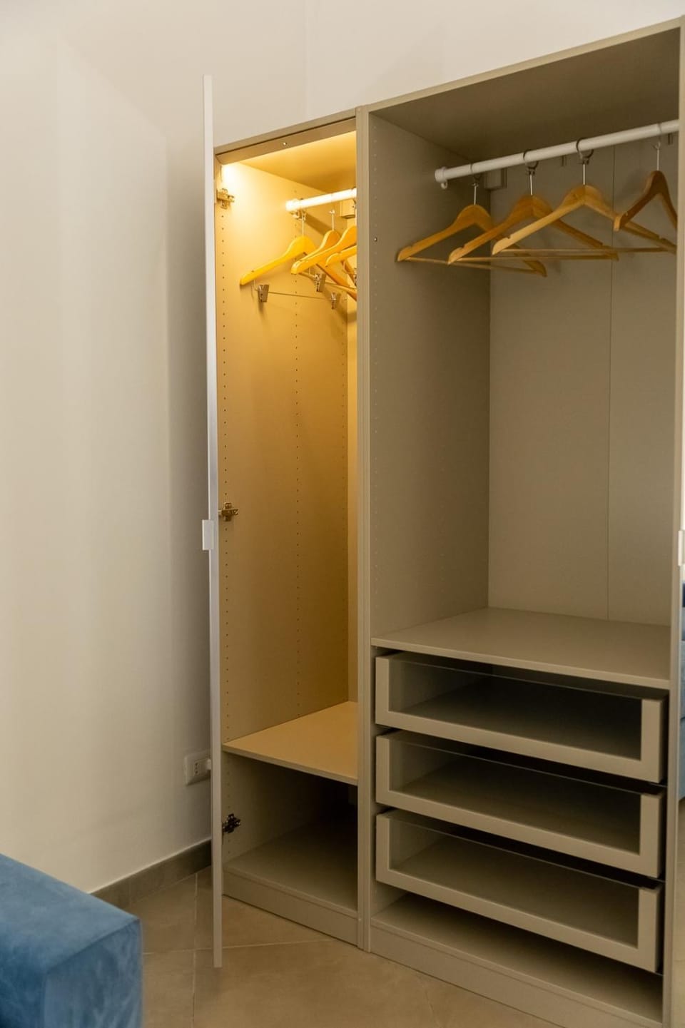 wardrobe
