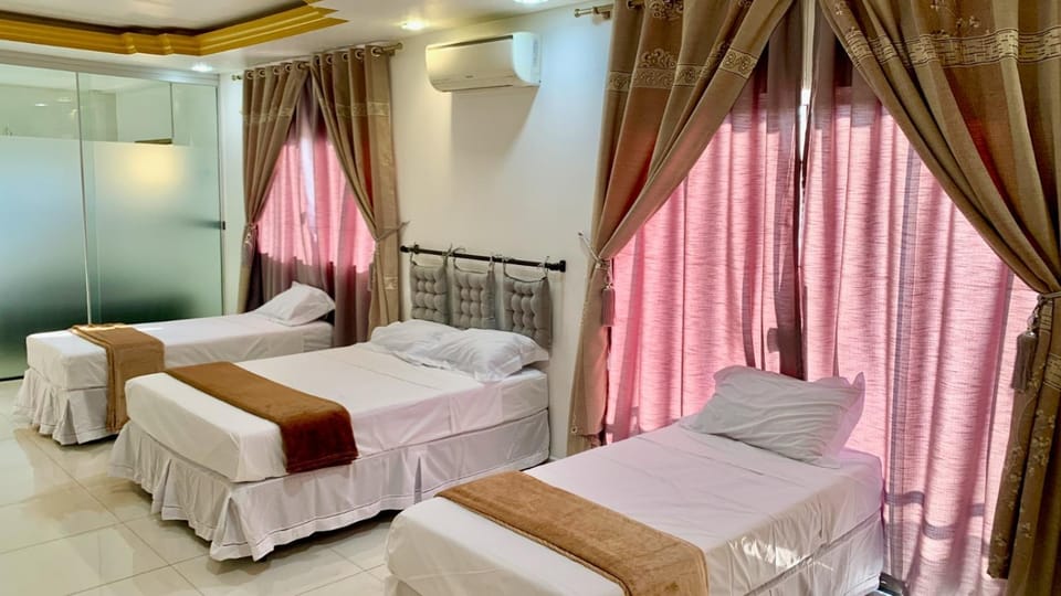 Bed, Bedroom, towels, air conditioner