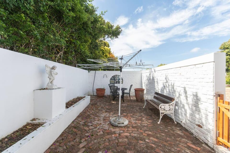 Verdi Luxury Cottage 3 Apartment in Port Elizabeth