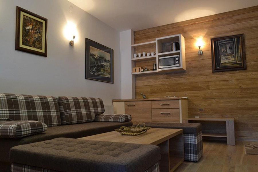 Kitchen or kitchenette, Living room, Seating area