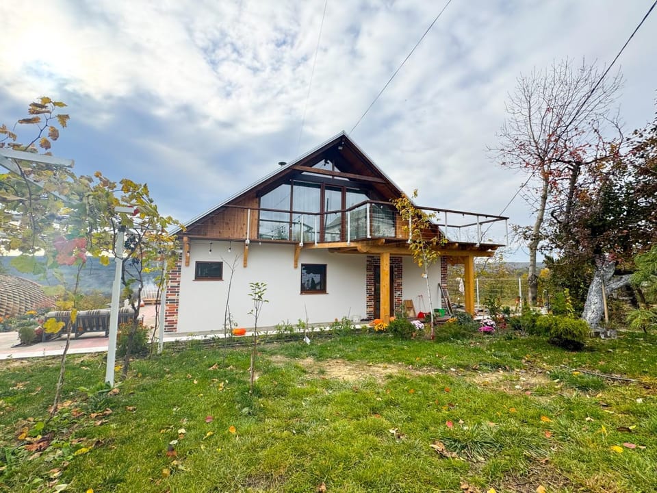 Property building, Garden view