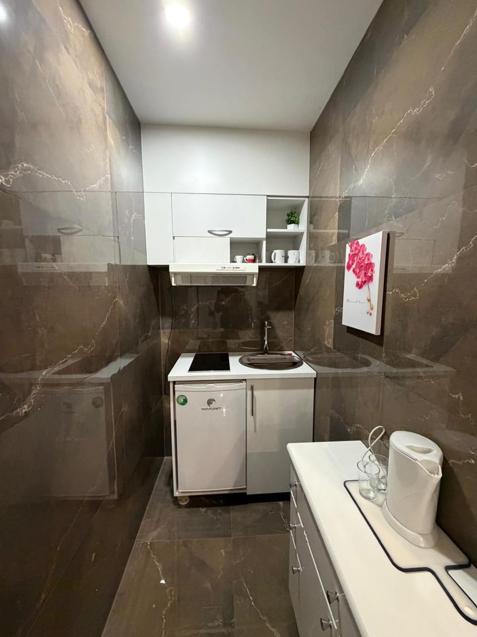 Kitchen or kitchenette