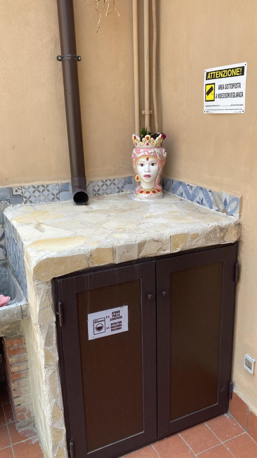 Casa d'amici Apartment in Catania