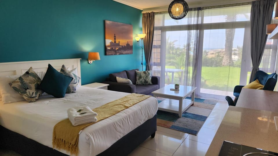 Bed, Living room, Seating area
